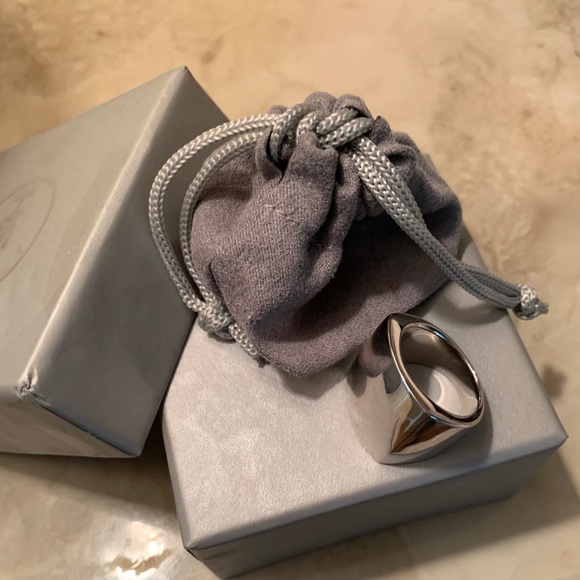 Silver statement ring - Picture 5 of 6